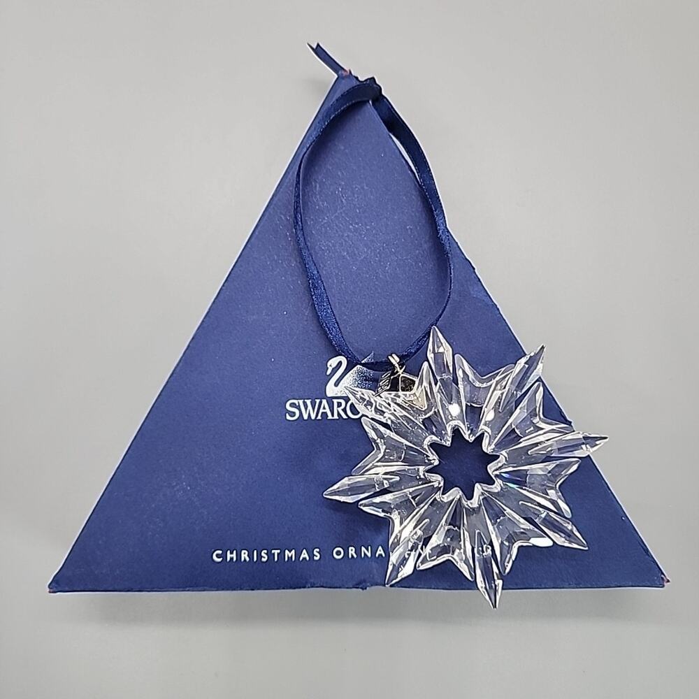 Swarovskiโ 2003 Snowflake Star Annual Christmas Ornament Crystal Austrian 3in